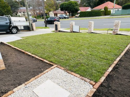 Frontyard Lawn and Pebble Path